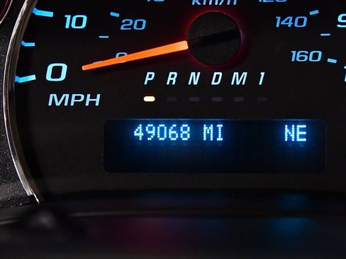 Used 2025 Chevrolet Express 3500 LT w/ LT Preferred Equipment Group image 14