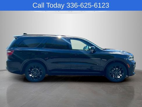 Used 2023 Dodge Durango R/T AWD/4WD image 6