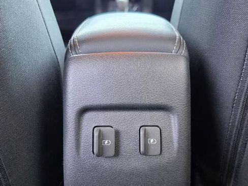 Certified 2024 Nissan Kicks SV FWD image 11