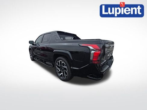 Used 2024 Chevrolet Silverado EV RST image 5