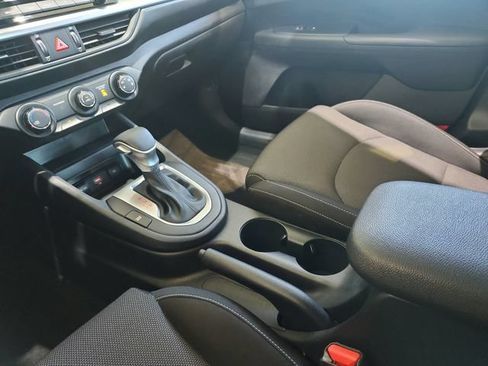 Certified 2024 Kia Forte LXS FWD image 10