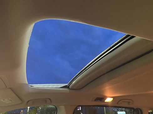 Used 2025 Honda Odyssey EX-L image 4