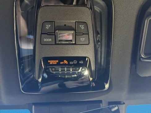 Certified 2021 Toyota Venza Limited image 41