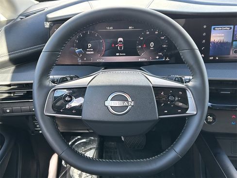 Certified 2025 Nissan Murano SV image 24