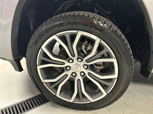 Used 2025 RAM 1500 Tungsten w/ Off Road Group AWD/4WD image 9