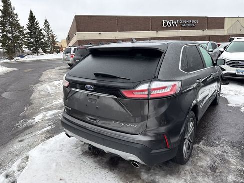 Used 2019 Ford Edge Titanium w/ Equipment Group 301A image 4