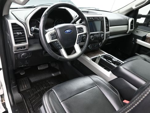 Used 2019 Ford F250 Lariat w/ Lariat Ultimate Package image 22