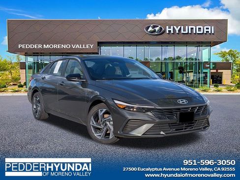 Used 2025 Hyundai Elantra Sport image 1