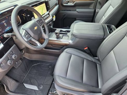 New 2026 Chevrolet Silverado 1500 LT w/ Leather Package RWD image 4