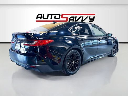 Used 2026 Toyota Camry SE w/ Multimedia Upgrade Package FWD image 7