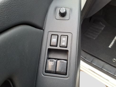Used 2023 Nissan Frontier 4x4 King Cab image 17
