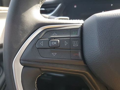 Certified 2025 Jeep Grand Cherokee L Laredo image 26