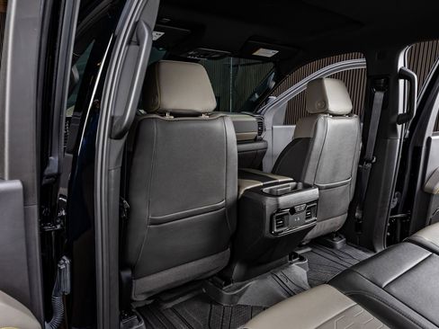 Used 2025 Chevrolet Silverado 2500 ZR2 image 34