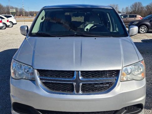 Used 2011 Dodge Grand Caravan Mainstreet w/ PWR Convenience Group image 12