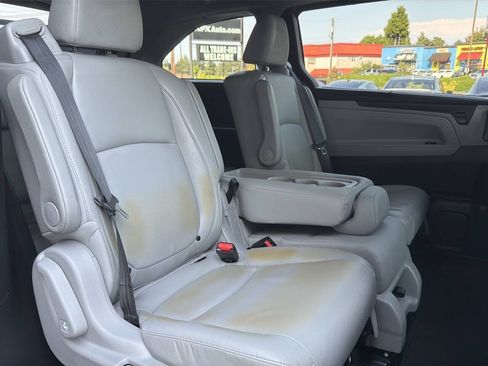 Used 2018 Honda Odyssey EX-L image 14