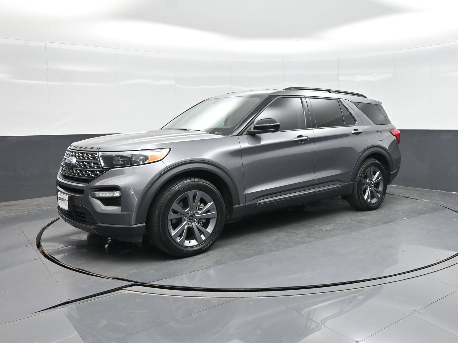 Certified 2023 Ford Explorer XLT w/ Equipment Group 202A RWD image 24
