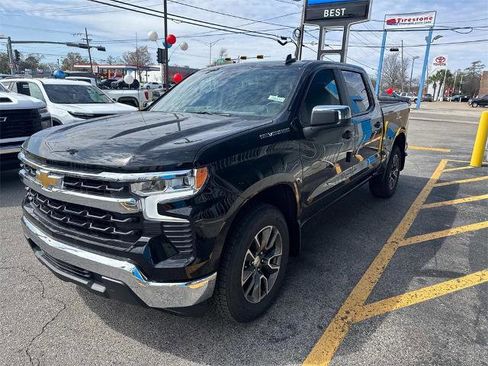 New 2025 Chevrolet Silverado 1500 LT w/ Convenience Package II image 3