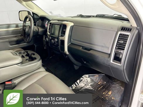 Used 2016 RAM 1500 Classic SLT AWD/4WD image 26