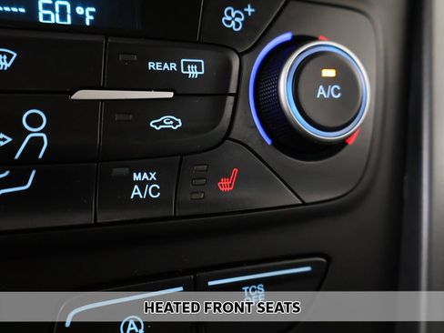 Used 2019 Ford Escape SE FWD image 4