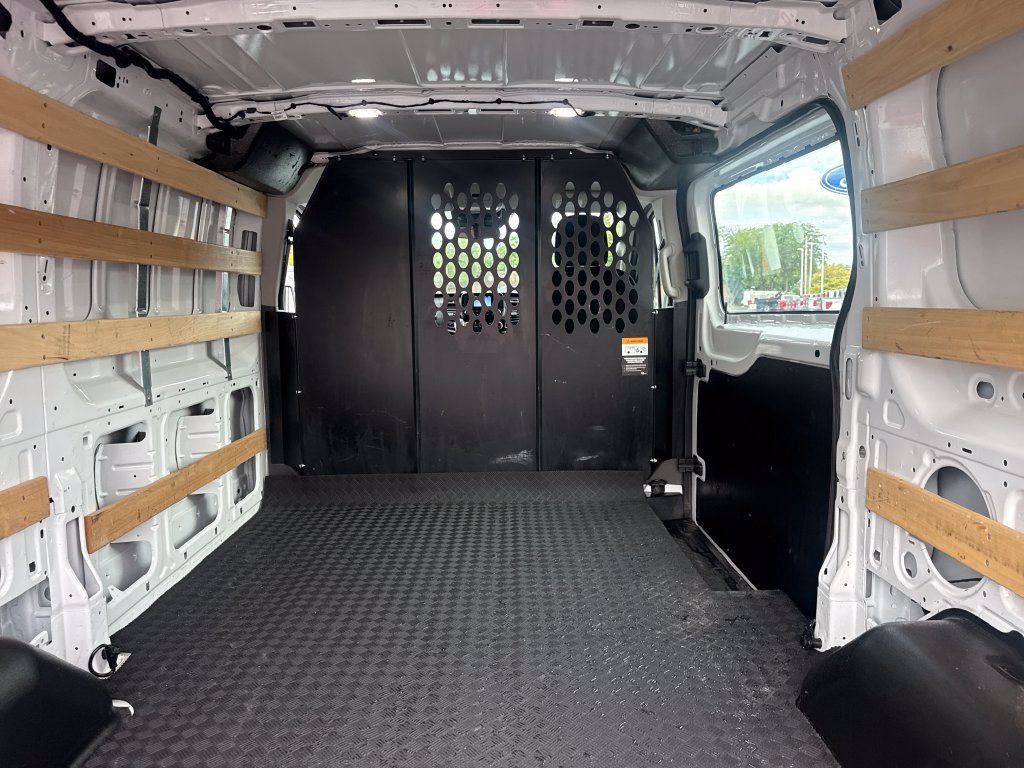 Used 2025 Ford Transit 250 Low Roof w/ Exterior Upgrade Package RWD image 15