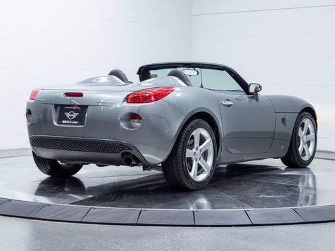 Used 2006 Pontiac Solstice Convertible w/ Premium Package RWD image 10