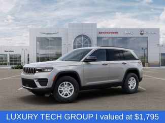New 2025 Jeep Grand Cherokee Laredo w/ Luxury Tech Group I video 2