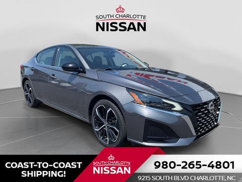 Used 2025 Nissan Altima 2.5 SR FWD image 1