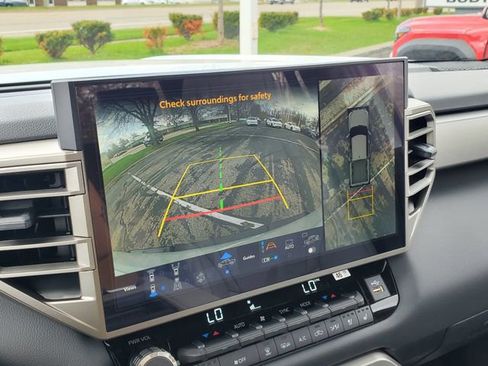 New 2026 Toyota Tundra Limited AWD/4WD image 32