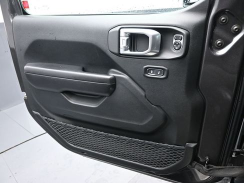 Used 2020 Jeep Wrangler Unlimited Rubicon w/ Steel Bumper Group image 14