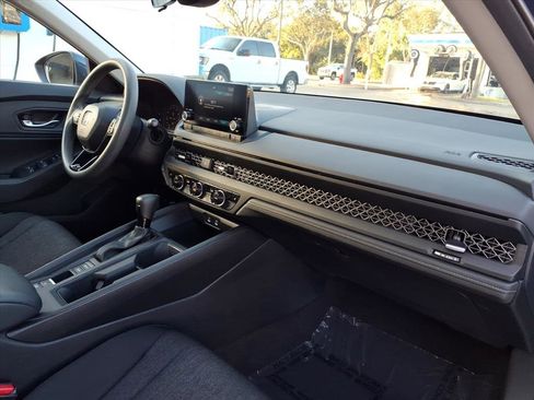 Certified 2024 Honda Accord EX image 23
