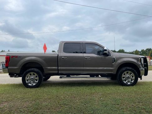 Used 2019 Ford F250 Lariat w/ Chrome Package AWD/4WD image 6