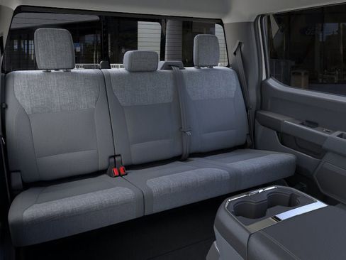 New 2026 Ford F350 XLT w/ XLT Premium Package AWD/4WD image 11