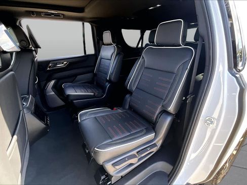 Used 2026 GMC Yukon XL AT4 Ultimate AWD/4WD image 21
