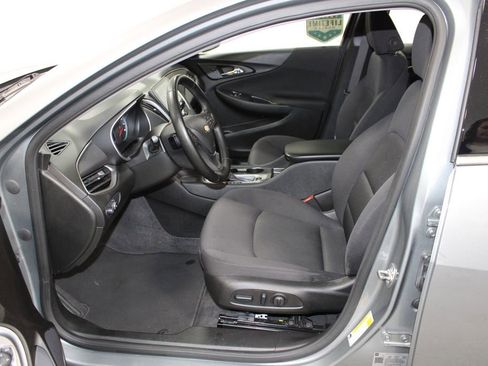 Used 2024 Chevrolet Malibu RS image 19