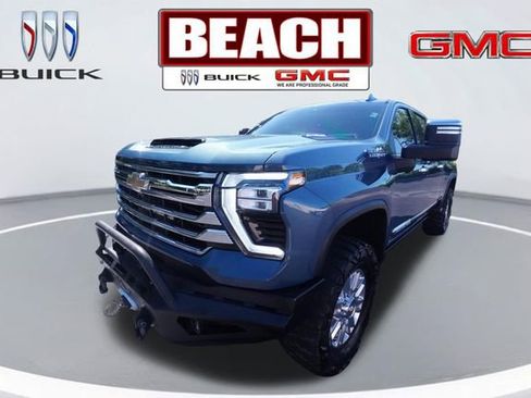 Used 2025 Chevrolet Silverado 2500 High Country AWD/4WD image 7