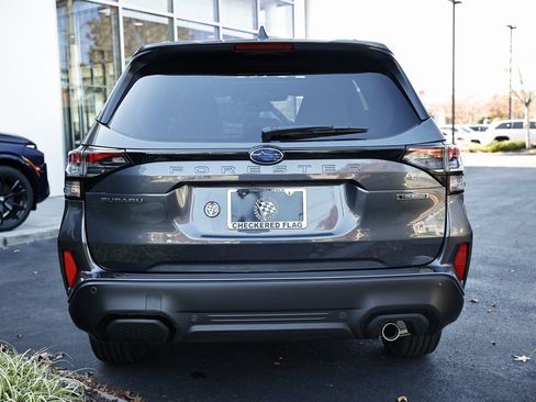 Used 2025 Subaru Forester Touring image 10