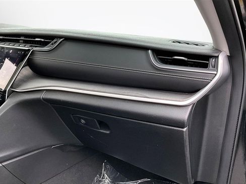 Used 2021 Jeep Grand Cherokee L Limited image 26