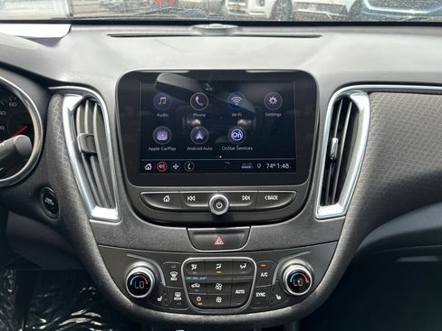 Used 2019 Chevrolet Malibu LT FWD image 16