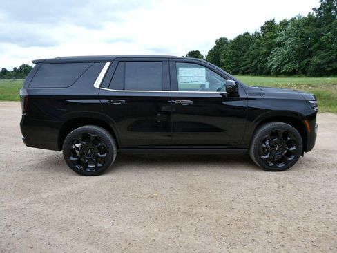New 2026 Chevrolet Tahoe High Country AWD/4WD image 3
