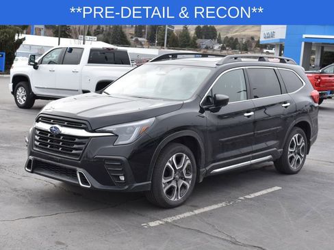 Used 2025 Subaru Ascent Touring image 1