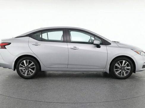 Used 2025 Nissan Versa SV image 11