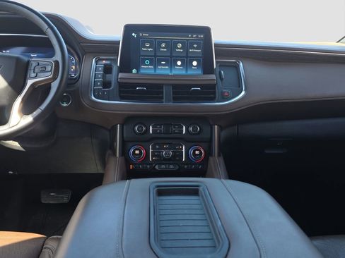Used 2023 Chevrolet Suburban High Country AWD/4WD image 14