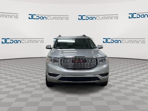 Used 2019 GMC Acadia Denali w/ Technology Package FWD image 3