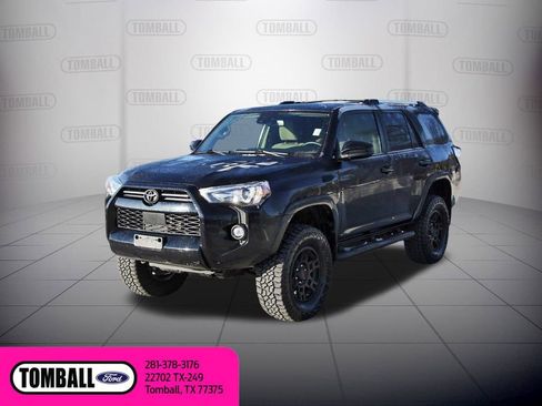Used 2021 Toyota 4Runner SR5 image 3