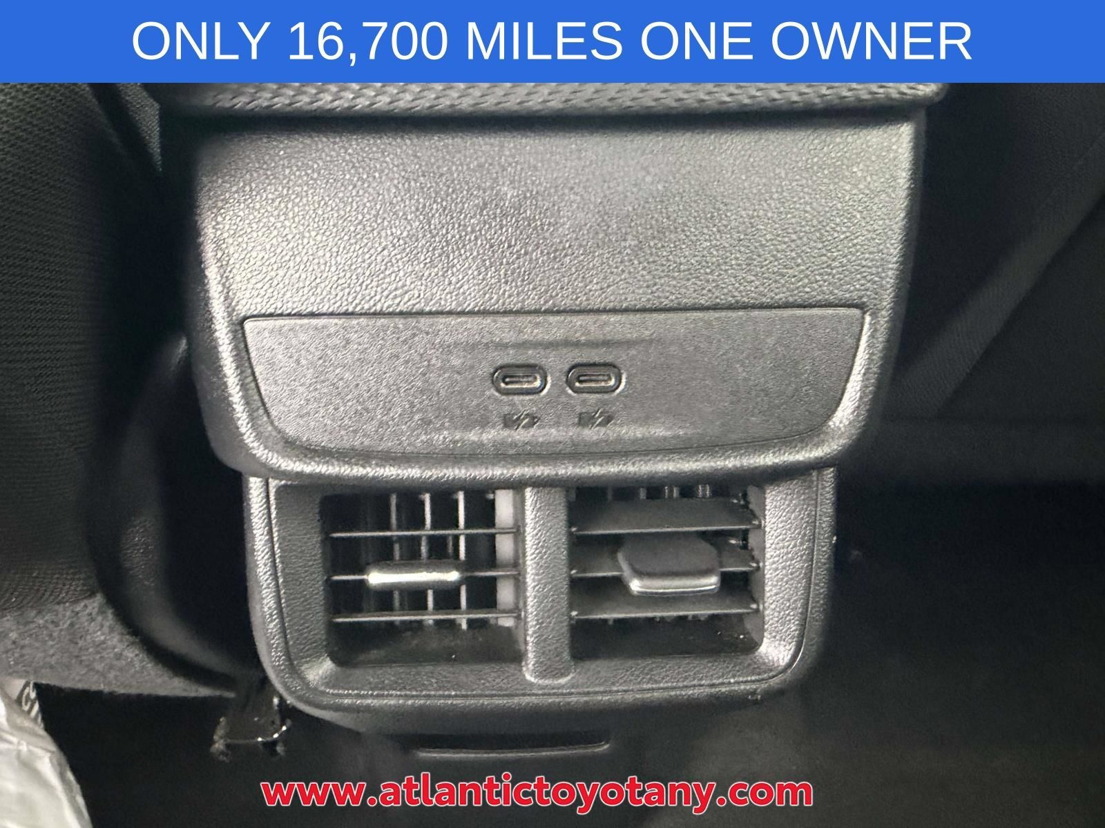 Used 2025 Chevrolet Equinox LT w/ Safety and Technology Package AWD/4WD image 18