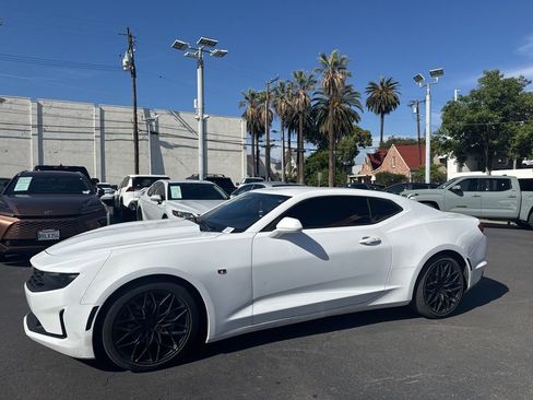Used 2021 Chevrolet Camaro LT image 9