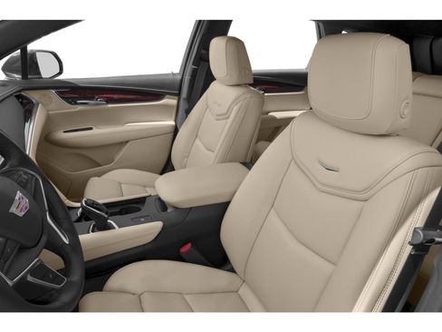 Used 2019 Cadillac XT5 FWD image 6