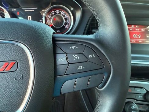 Used 2016 Dodge Challenger R/T w/ Driver Convenience Group image 44