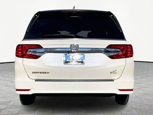Certified 2018 Honda Odyssey EX-L image 6