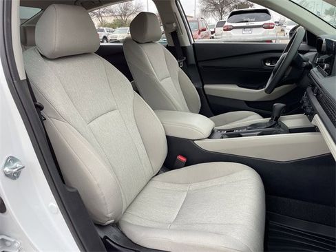 Certified 2025 Honda Accord LX image 25